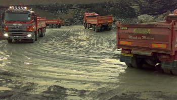 The eight wheelers working together